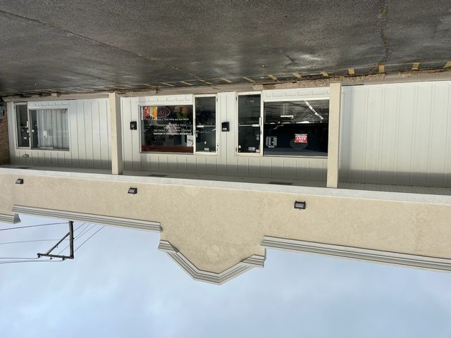 1169 S Elmhurst Road, Des Plaines, IL 60016