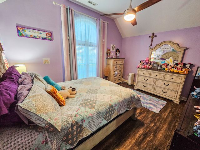 215 Northwood Ave, Shelbyville, TN 37160