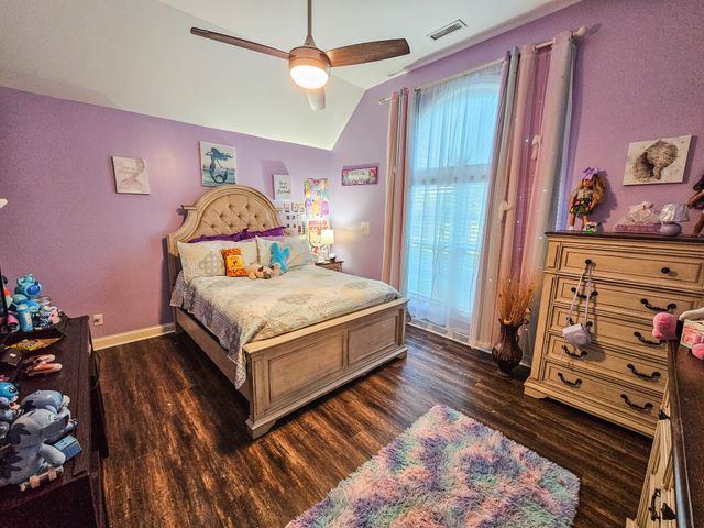 215 Northwood Ave, Shelbyville, TN 37160