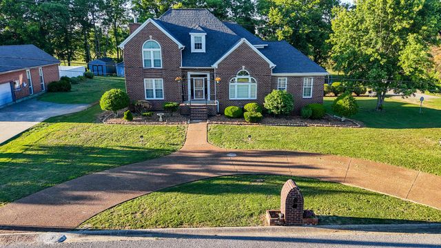 215 Northwood Ave, Shelbyville, TN 37160