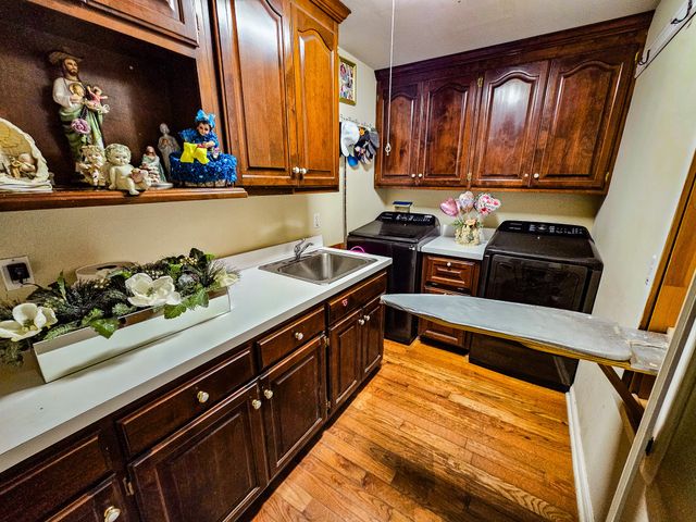 215 Northwood Ave, Shelbyville, TN 37160