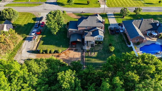215 Northwood Ave, Shelbyville, TN 37160