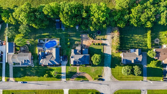 215 Northwood Ave, Shelbyville, TN 37160