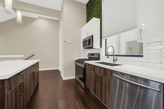 2317 Cleburne Street, Houston, TX 77004