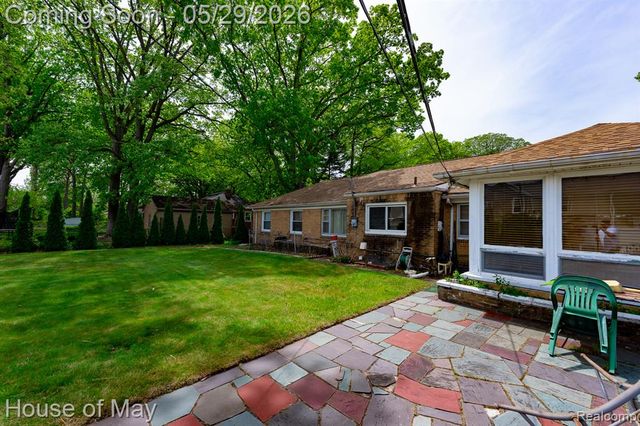 21240 Ridgedale Street, Oak Park, MI 48237