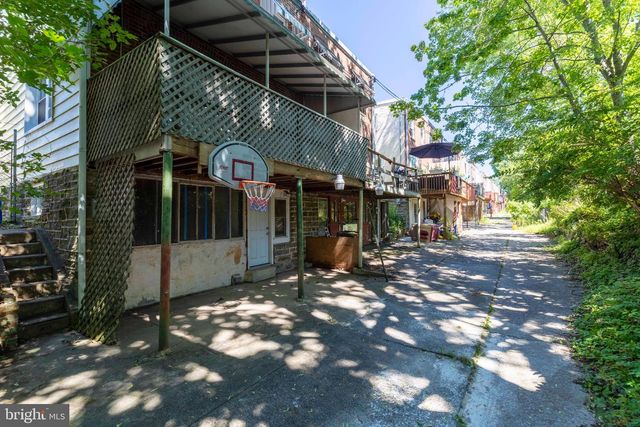 723 HUMPHREYS RD, Ardmore, PA 19003