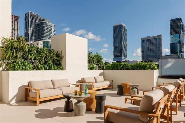 225 N Miami Ave 3412, Miami, FL 33128