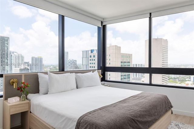 225 N Miami Ave 3412, Miami, FL 33128