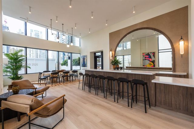 225 N Miami Ave 3412, Miami, FL 33128