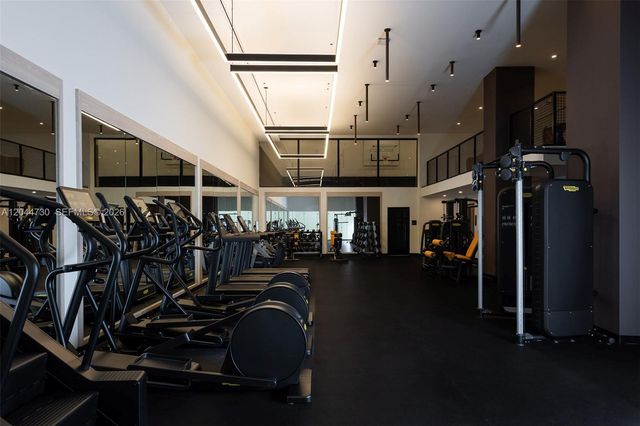 225 N Miami Ave 3412, Miami, FL 33128