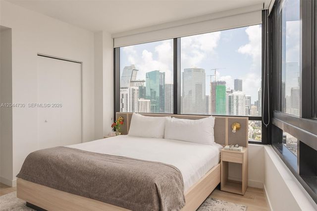 225 N Miami Ave 3412, Miami, FL 33128