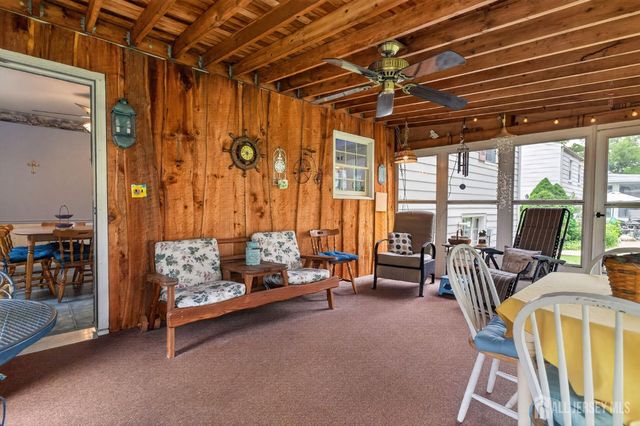 287 Crestwood Drive, Milltown, NJ 08850