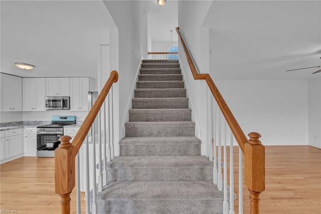 101 Chickadee ST, Moyock, NC 27958