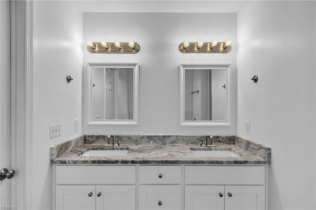 101 Chickadee ST, Moyock, NC 27958