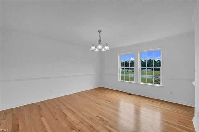 101 Chickadee ST, Moyock, NC 27958