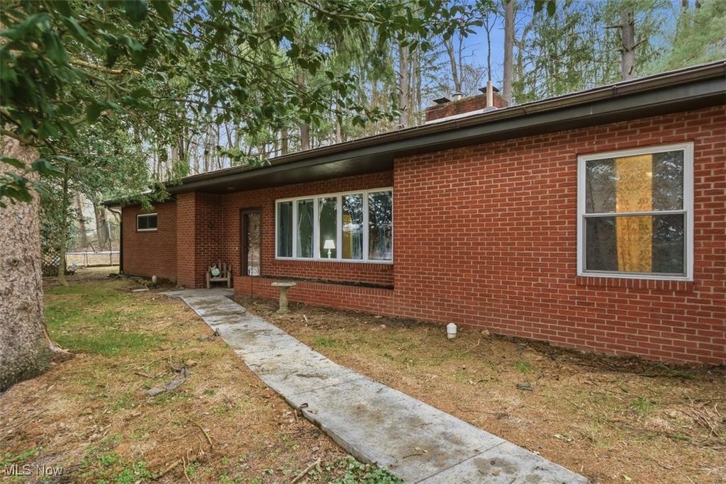 1101 47th Street, Vienna, WV 26105