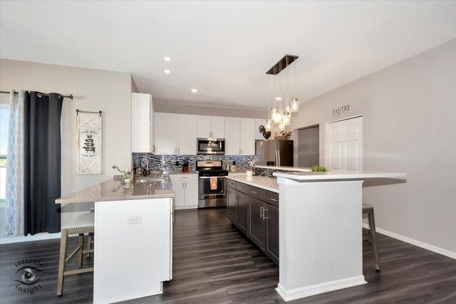 13111 Taft Street, Crown Point, IN 46307