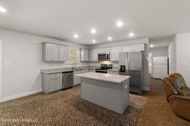 13 Vermont Drive, Petal, MS 39465