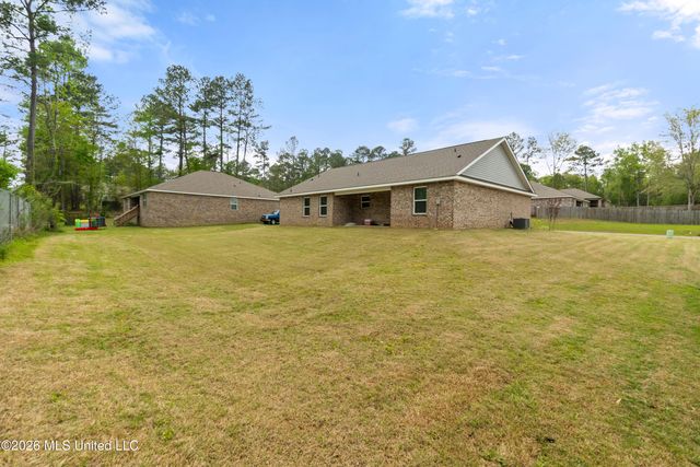 13 Vermont Drive, Petal, MS 39465