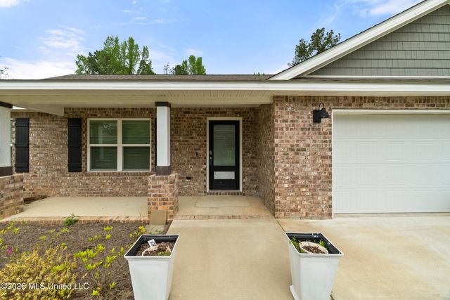 13 Vermont Drive, Petal, MS 39465
