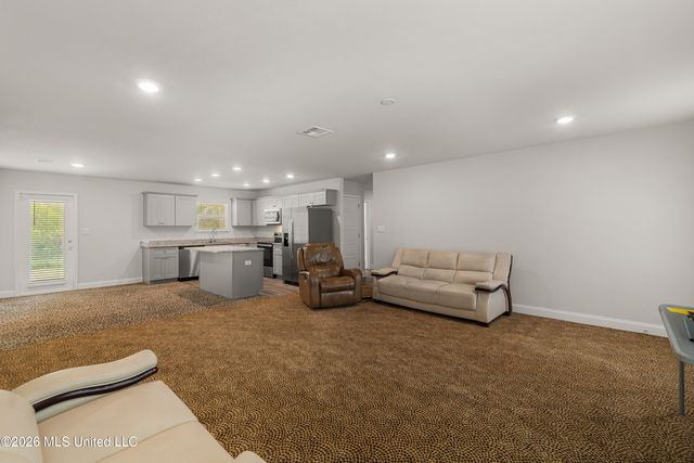13 Vermont Drive, Petal, MS 39465