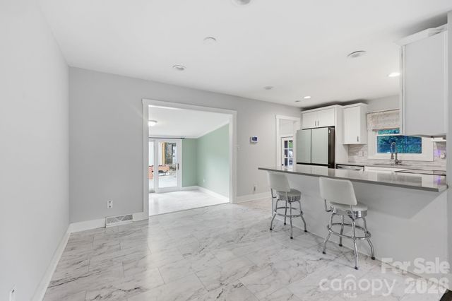 4116 Tipperary Place, Charlotte, NC 28215