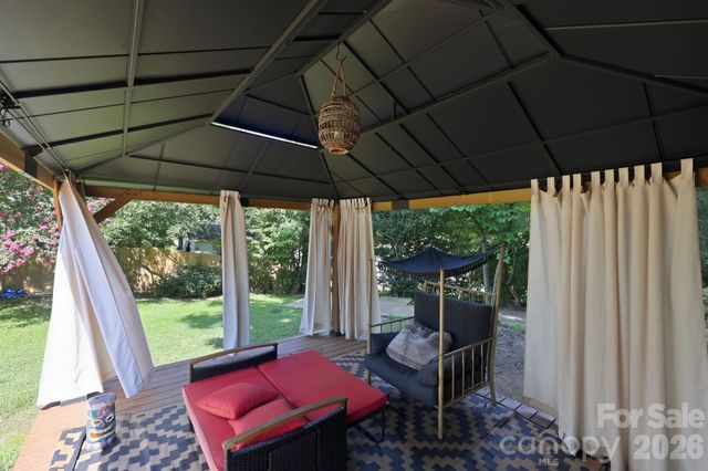 4116 Tipperary Place, Charlotte, NC 28215