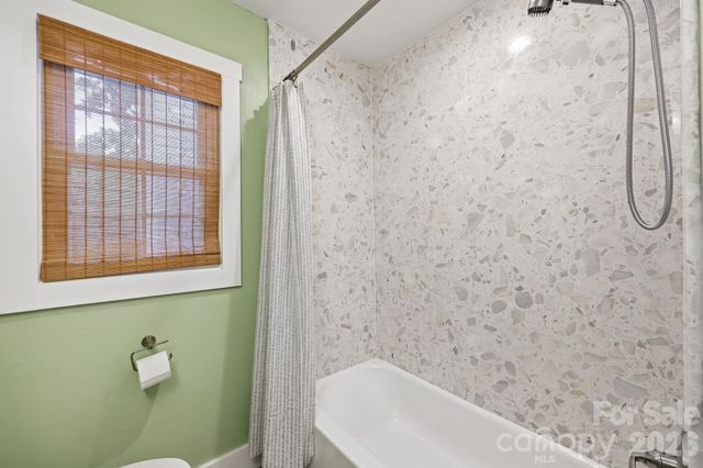 4116 Tipperary Place, Charlotte, NC 28215