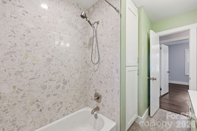 4116 Tipperary Place, Charlotte, NC 28215