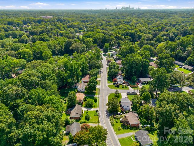 4116 Tipperary Place, Charlotte, NC 28215