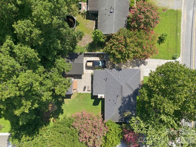 4116 Tipperary Place, Charlotte, NC 28215