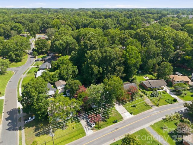 4116 Tipperary Place, Charlotte, NC 28215