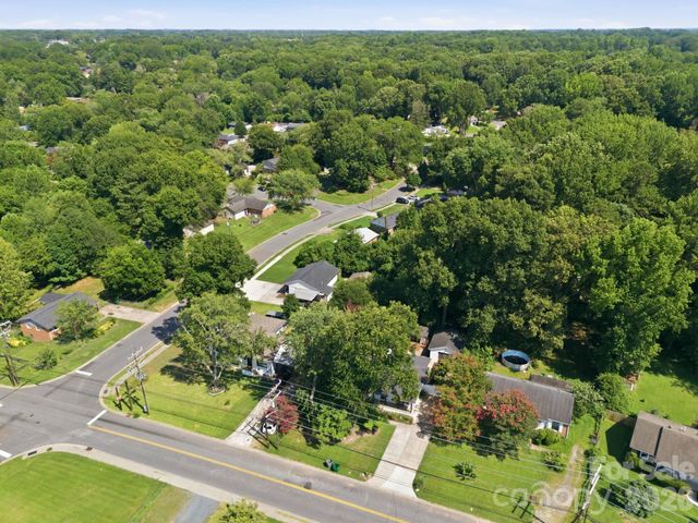 4116 Tipperary Place, Charlotte, NC 28215