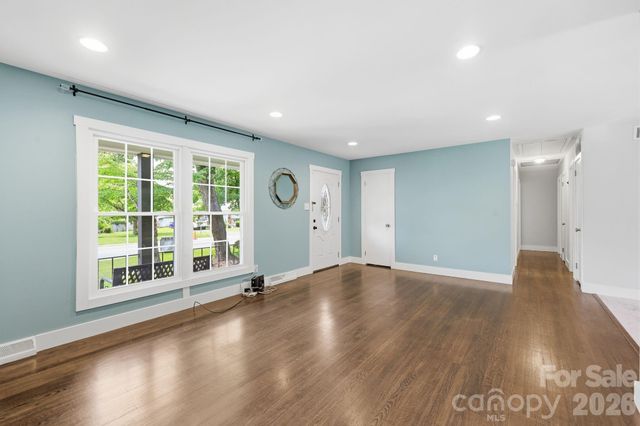 4116 Tipperary Place, Charlotte, NC 28215