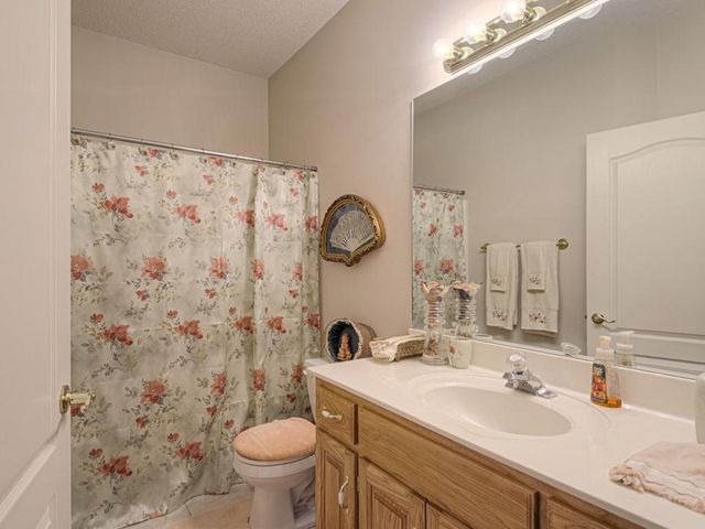 17221 E 44th Terrace Court S, Independence, MO 64055