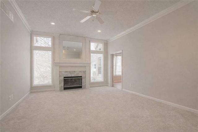 17221 E 44th Terrace Court S, Independence, MO 64055