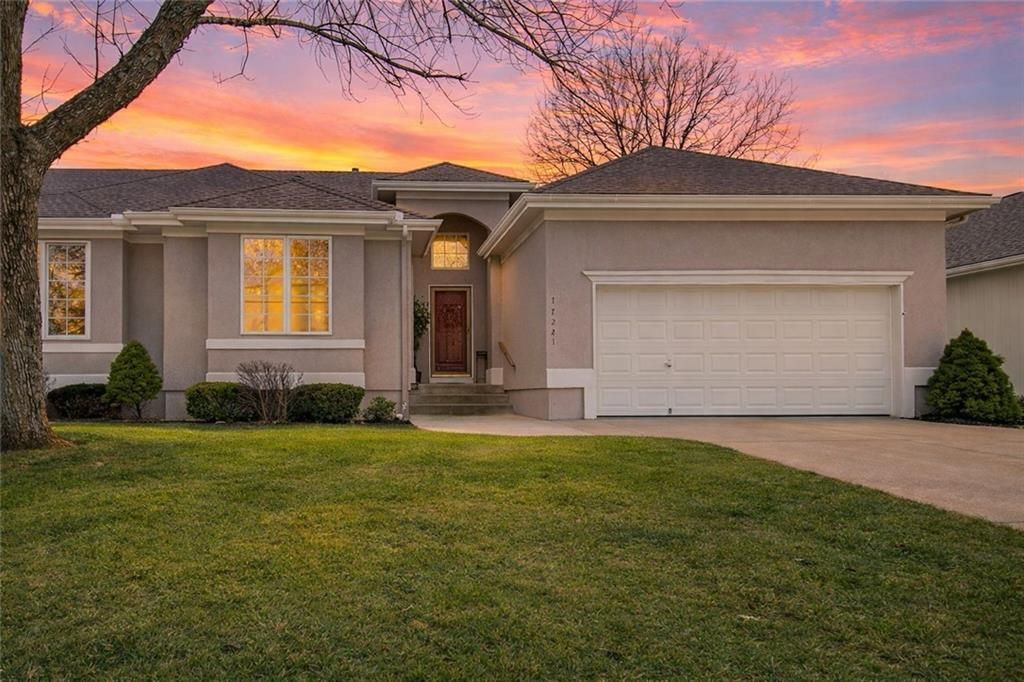 17221 E 44th Terrace Court S, Independence, MO 64055