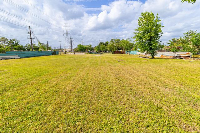 1710 Berry Road, Houston, TX 77093