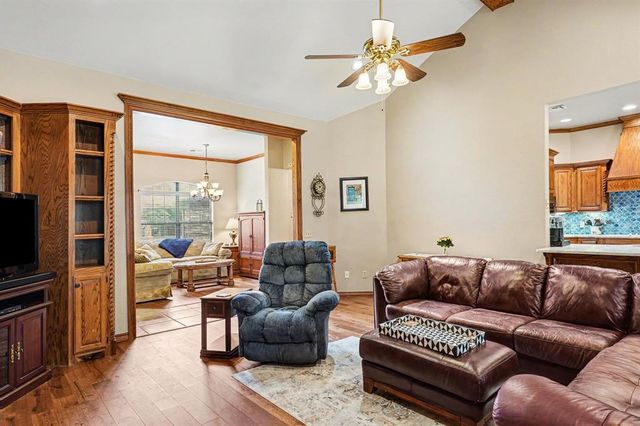 1401 Townsend Glen, Blanchard, OK 73010