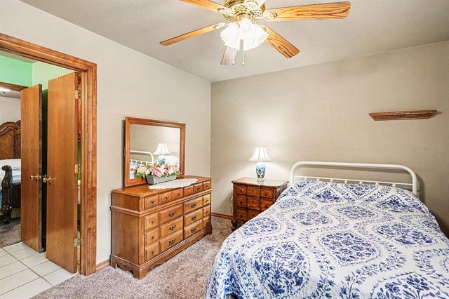 1401 Townsend Glen, Blanchard, OK 73010