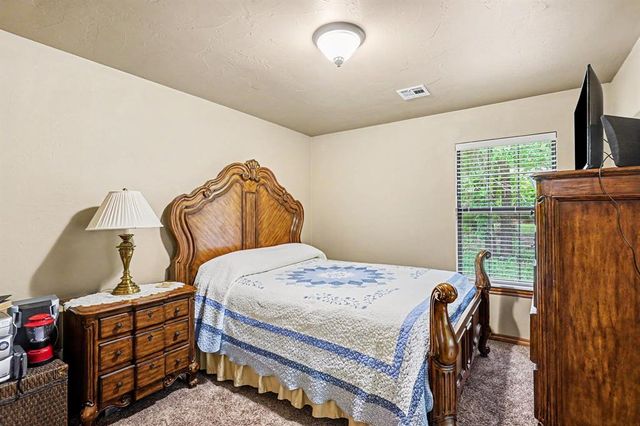 1401 Townsend Glen, Blanchard, OK 73010