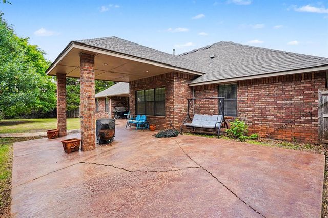 1401 Townsend Glen, Blanchard, OK 73010