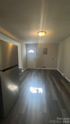 2701 Abelwood Road, Charlotte, NC 28216