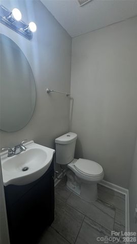2701 Abelwood Road, Charlotte, NC 28216