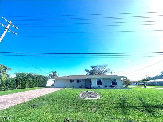 217 SE 40th ST, Cape Coral, FL 33904