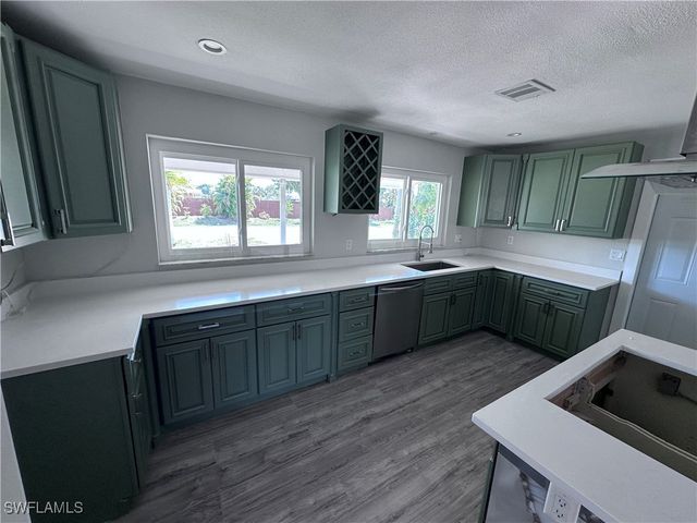 217 SE 40th ST, Cape Coral, FL 33904