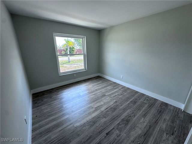 217 SE 40th ST, Cape Coral, FL 33904