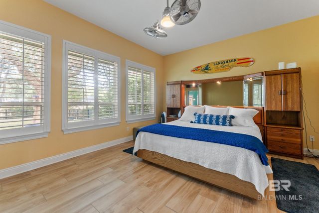 105 Lagoon Drive, Gulf Shores, AL 36542