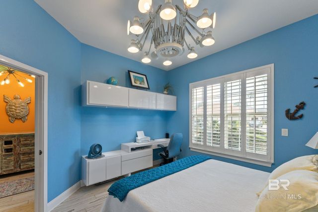 105 Lagoon Drive, Gulf Shores, AL 36542