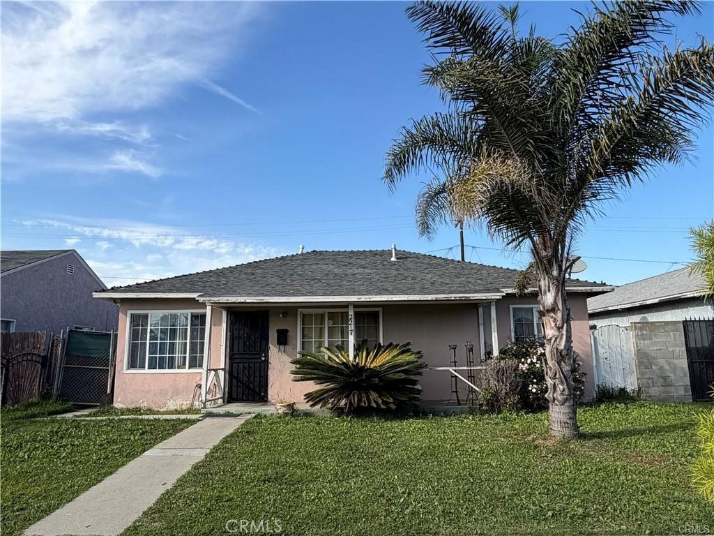 2217 W Raymond, Compton, CA 90220